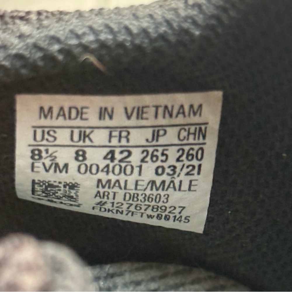 Adidas Men's Black Athletic Sneakers - Picture 7 of 7